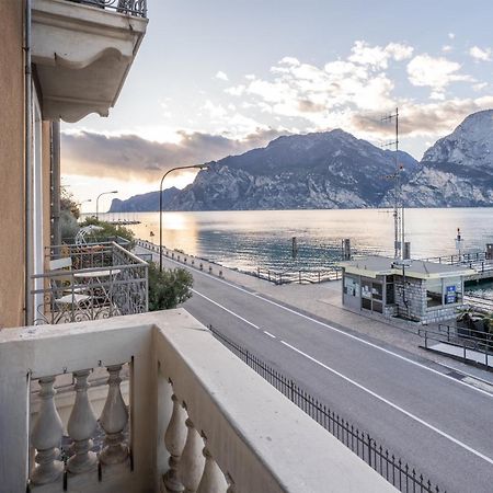Lake Sensation - Garda Lake View Torbole Sul Garda Extérieur photo