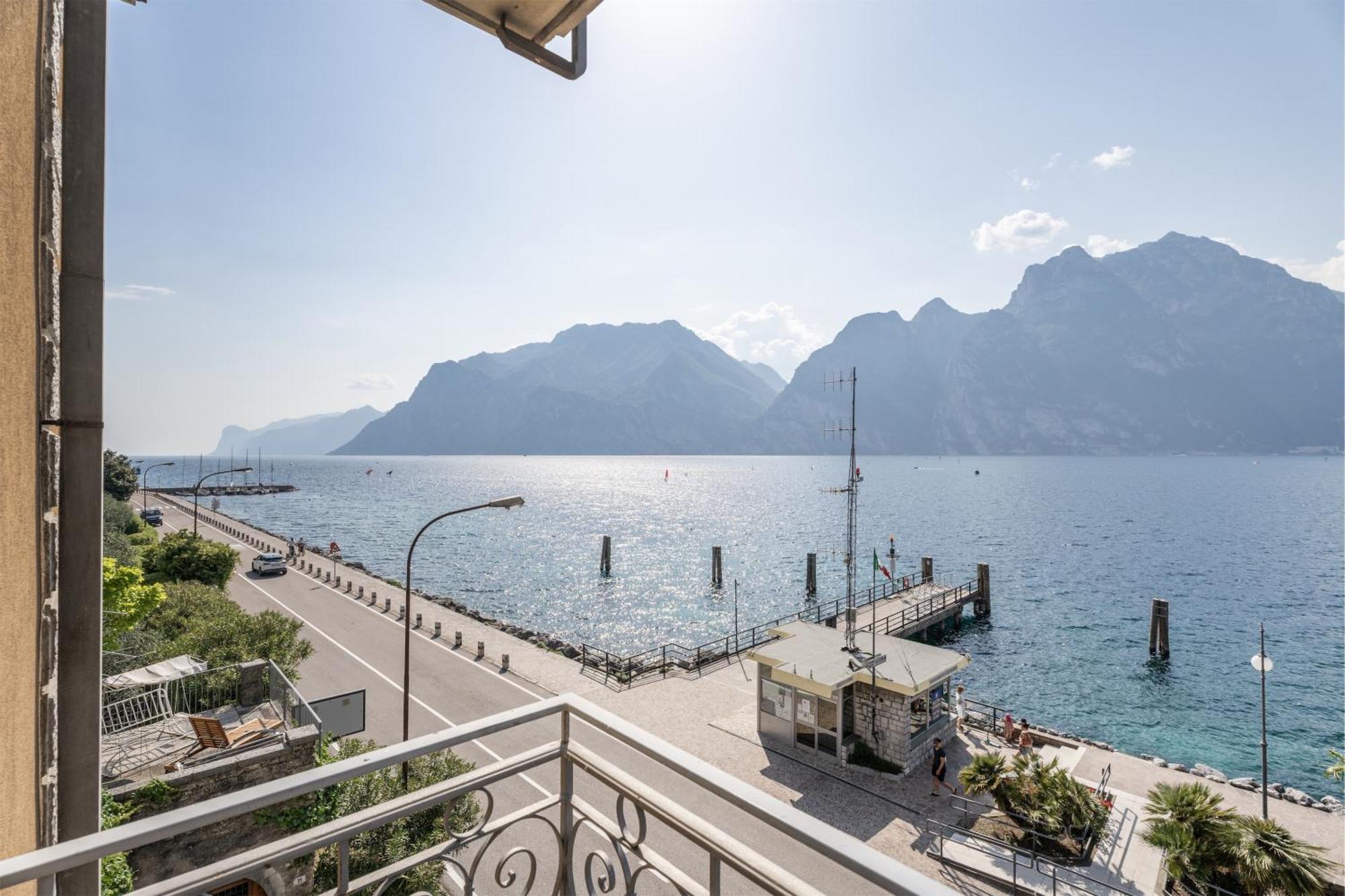 Lake Sensation - Garda Lake View Torbole Sul Garda Extérieur photo
